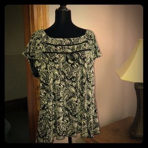 Fashion Bug Black & White Paisley Top 18/20W